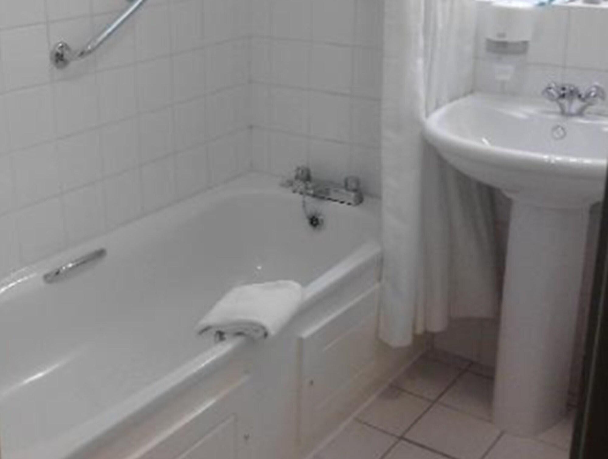 קינברה Merriman Hotel מראה חיצוני תמונה